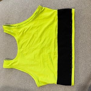 Cropped Lululemon workout top size 8 lime green with perforated black trim